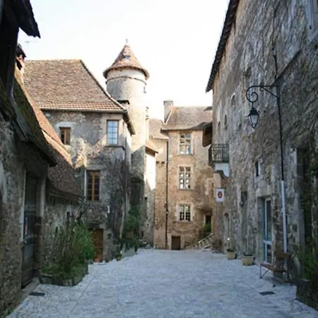 別荘 Holiday Home Montaigu-De-Quercy Lake Montaigu-de-Quercy