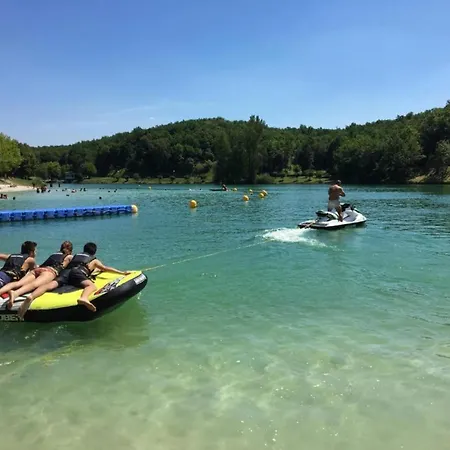 Holiday Home Montaigu-De-Quercy Lake 別荘 *