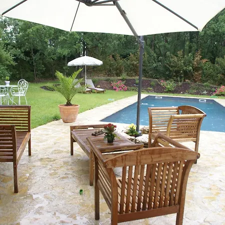 Holiday Home Montaigu-De-Quercy Lake * Montaigu-de-Quercy