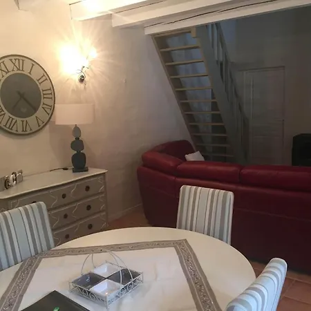 Ferienhaus Holiday Home Montaigu-De-Quercy Lake Montaigu-de-Quercy